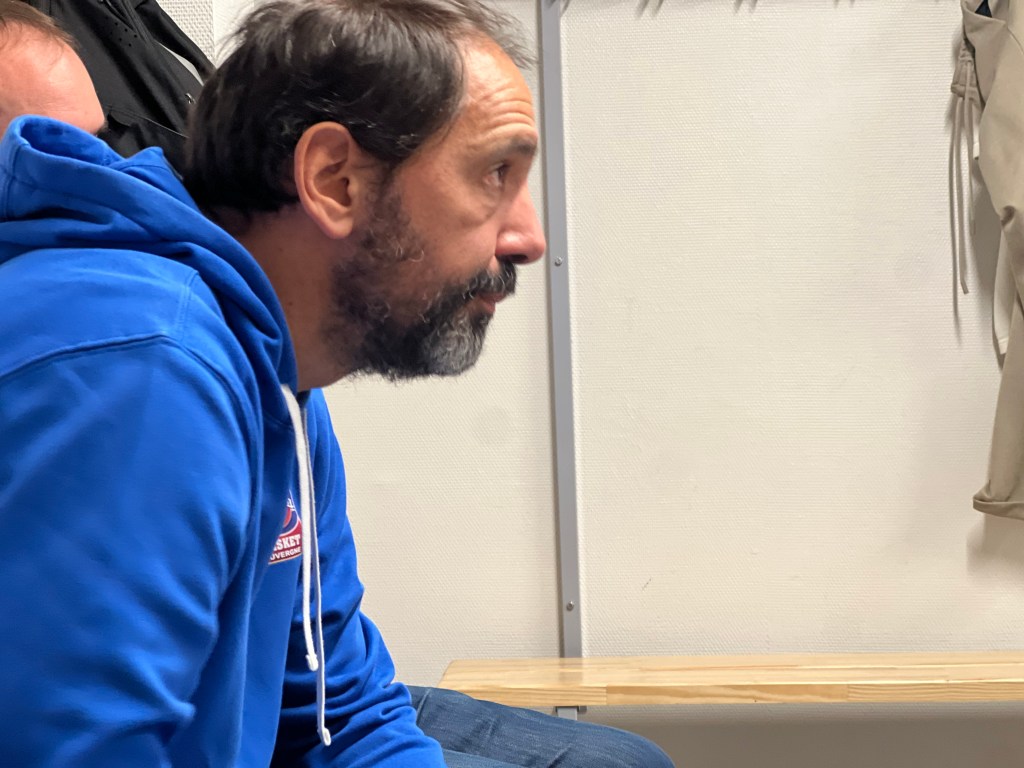 Passion et pédagogie au service du basket clermontois : rencontrez notre équipe d&rsquo;entraîneurs du&nbsp;SCBA